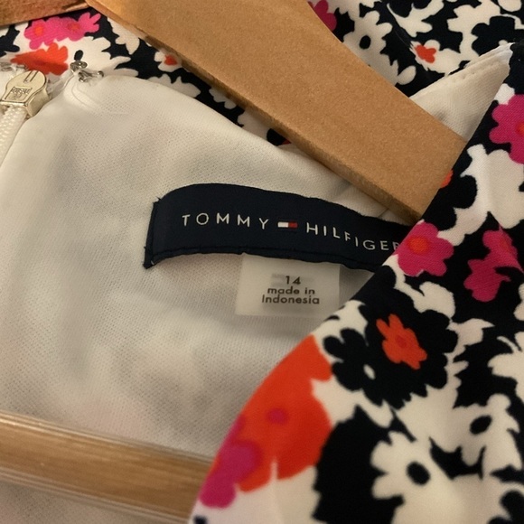 Tommy Hilfiger Knit Dress for Women with Surplice size 14 - Picture 4 of 8